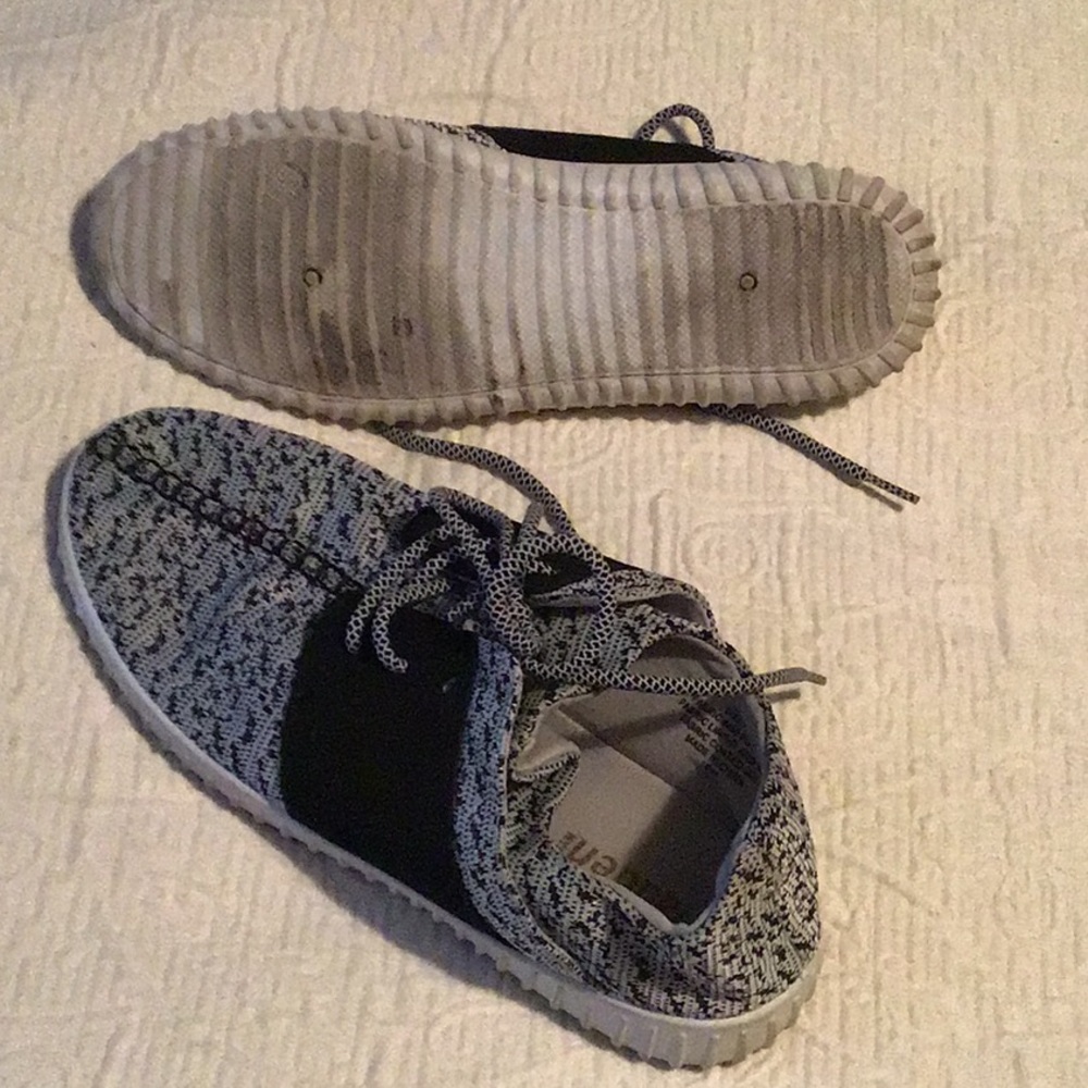 Gym shoe